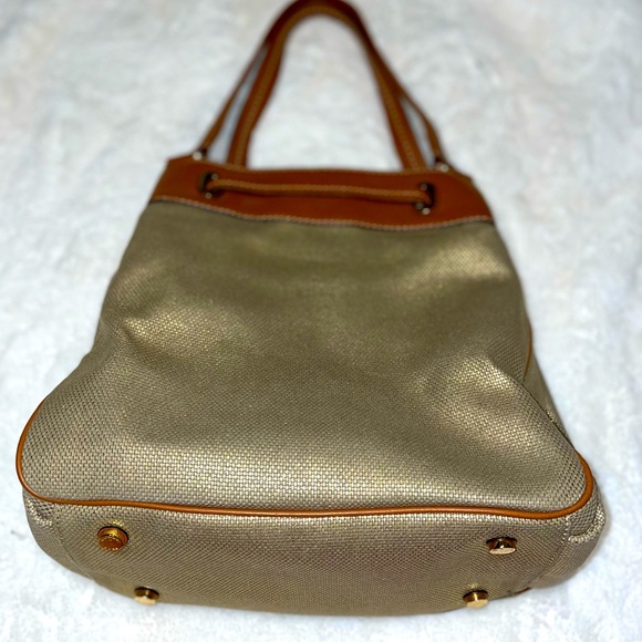 Michael Kors large, gold drawstring purse - Marina - Picture 2 of 9